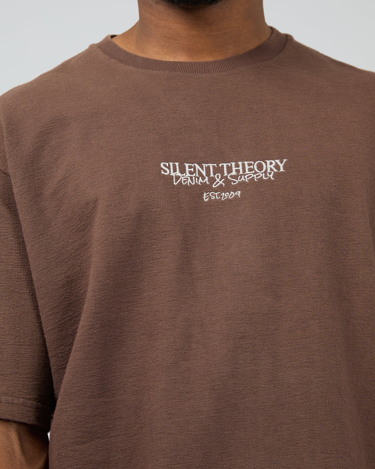 No Brainer Tee Chocolate