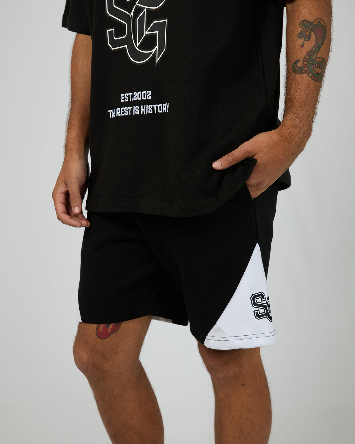 Conquered Short Black