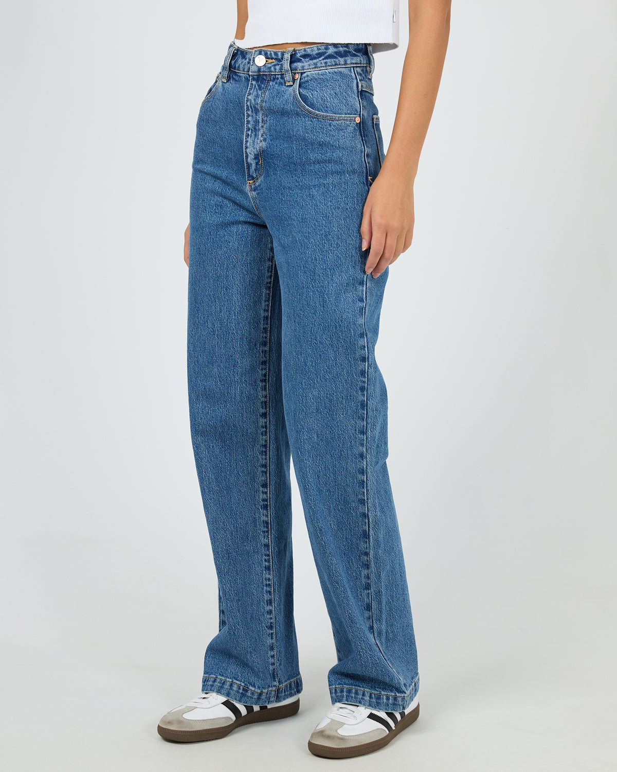 A 94 High & Wide Jean Chantelle Mid Blue