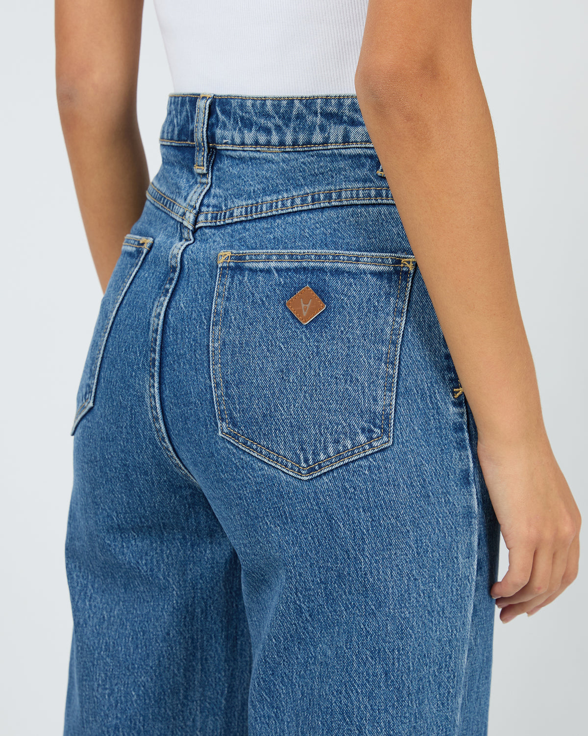 A 94 High & Wide Jean Chantelle Mid Blue