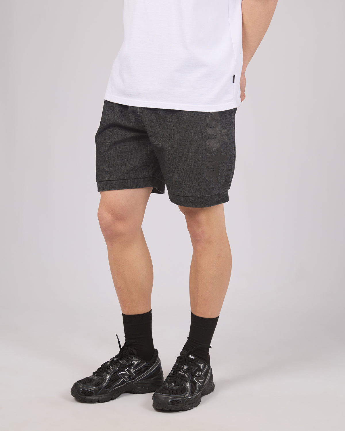 Offcut Tech Trackshort Washed Black