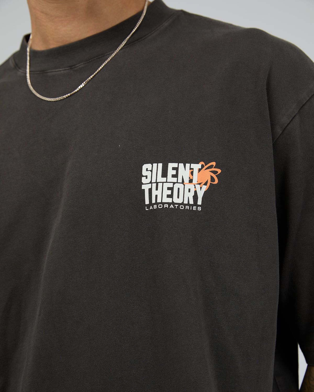 Overlay Tee Charcoal