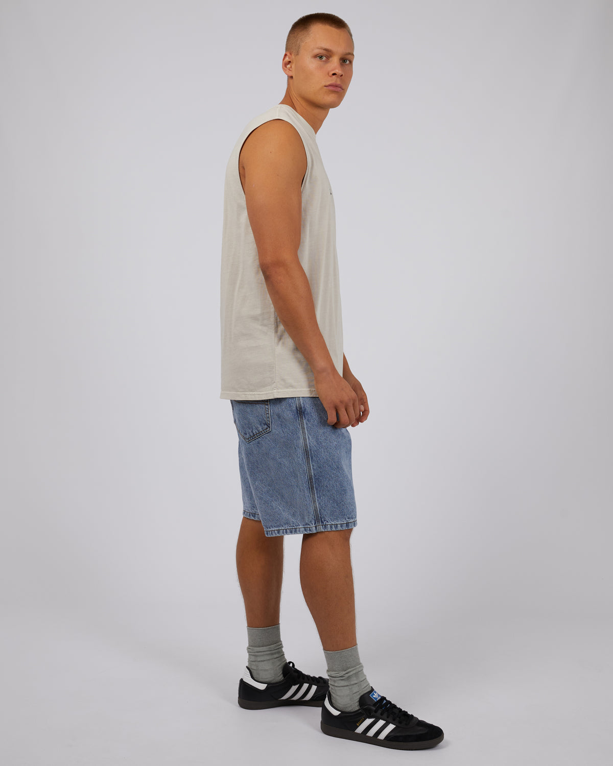 Classic Emb Muscle Grey