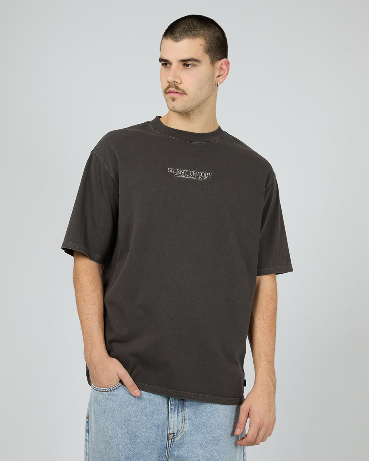 Embro Tee Charcoal