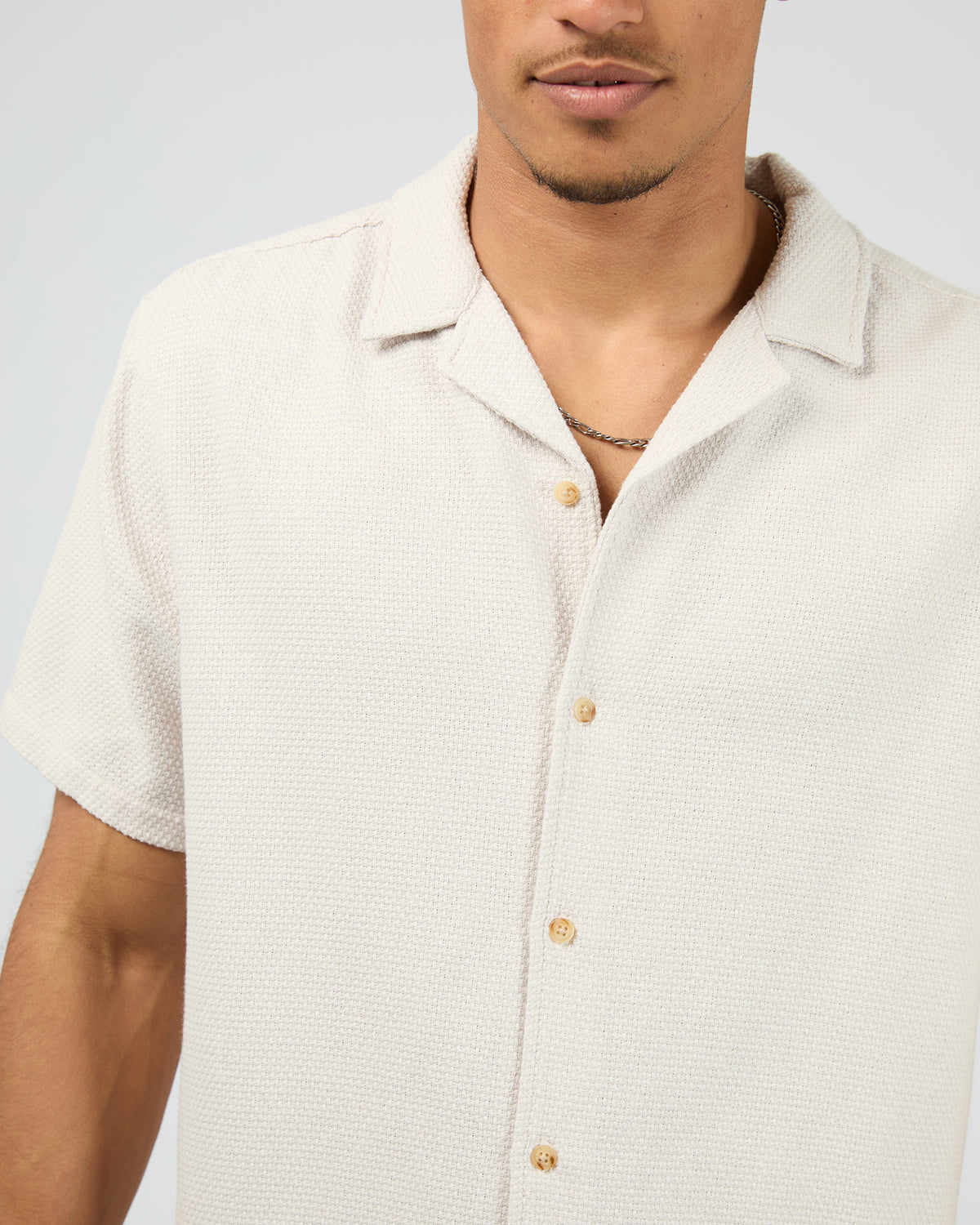 4069005.NAT_5_1763690412000