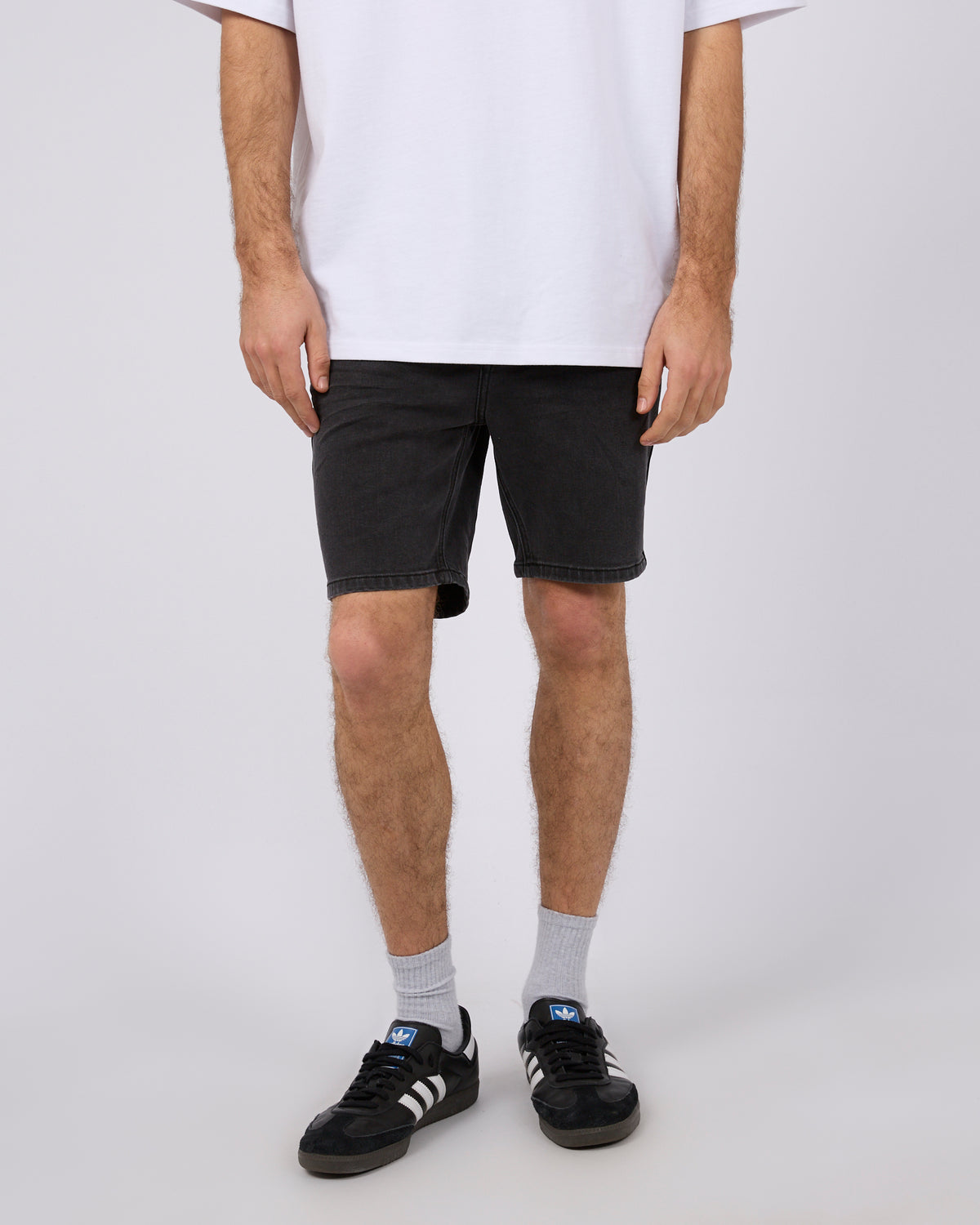 Shadow A2 Short Washed Black