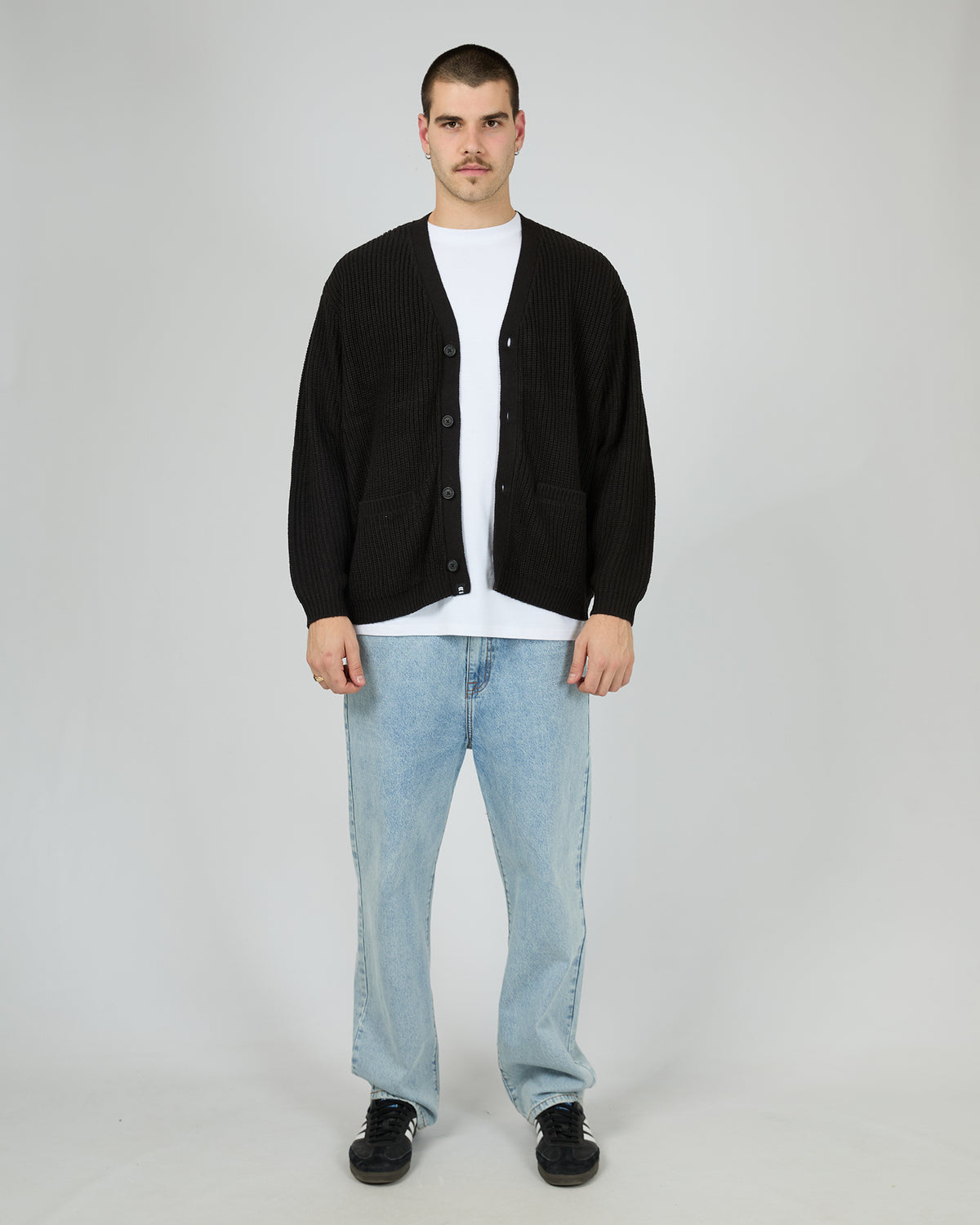 Ventnor Cardigan Black