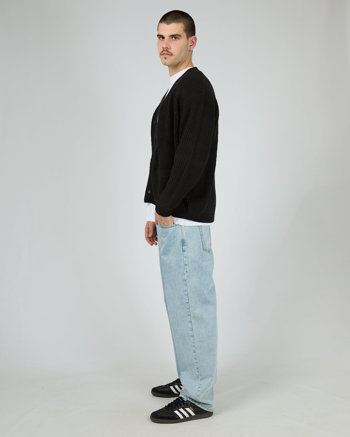 Ventnor Cardigan Black