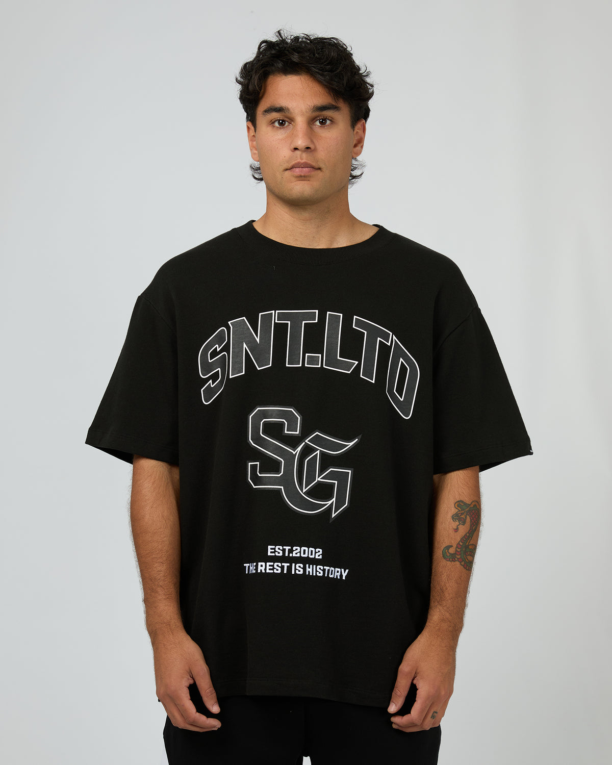 Conquered Loopback Tee Black
