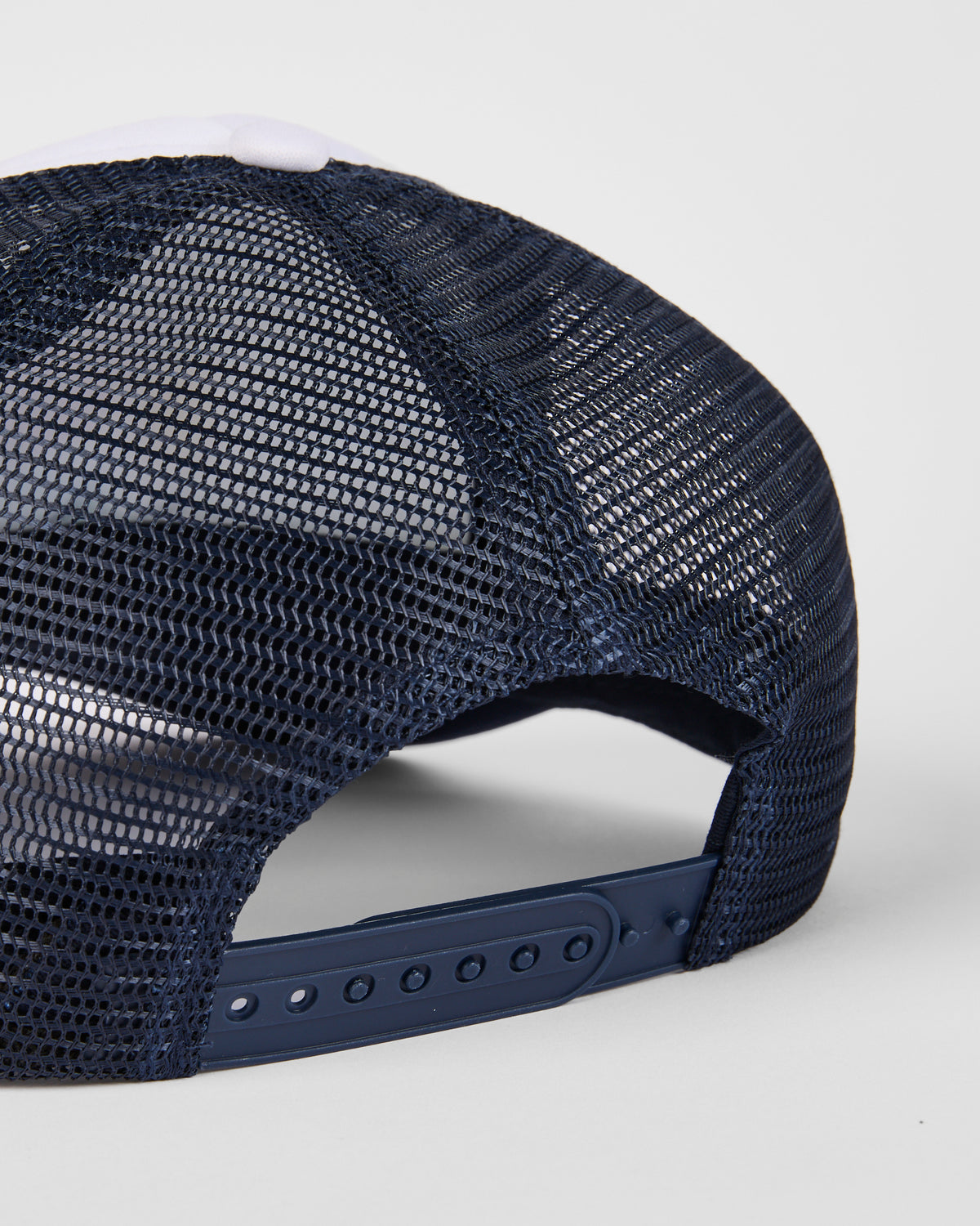 Beer & Barra Trucker Navy