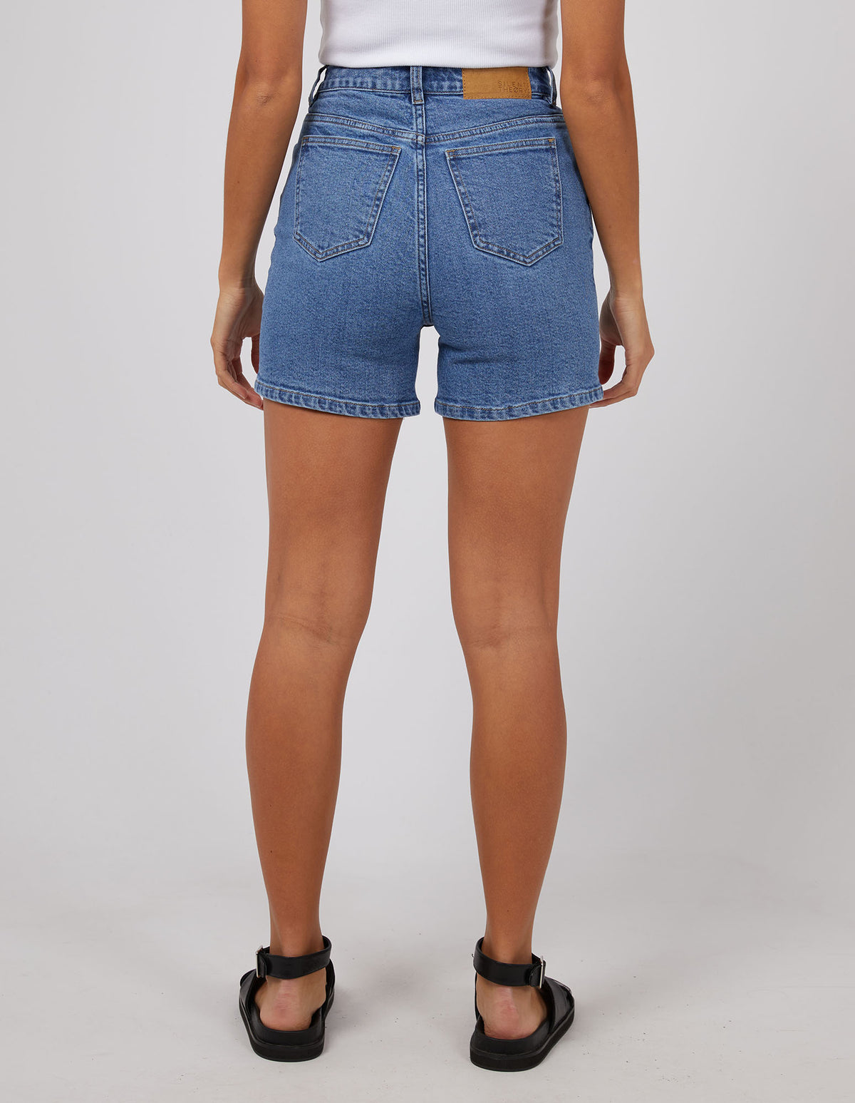 Mila Short Comfort Mid Blue