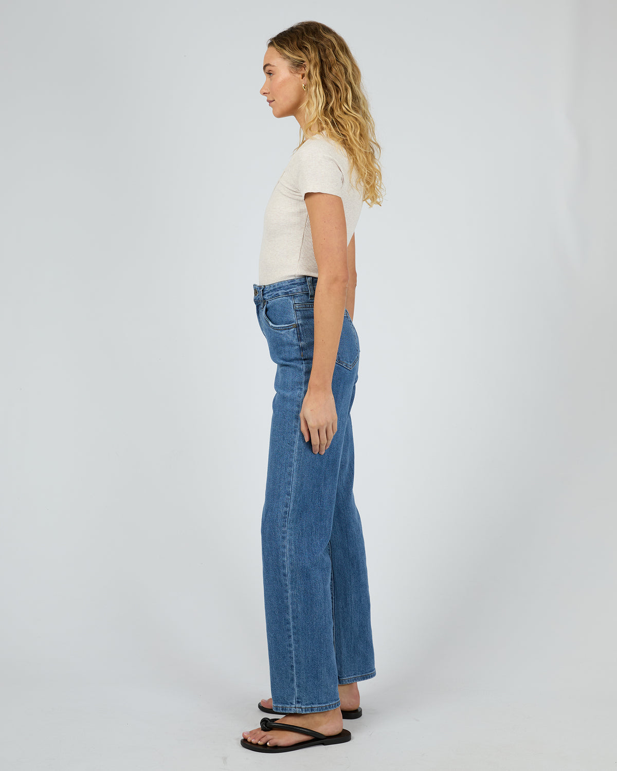 Mia Tee Oatmeal