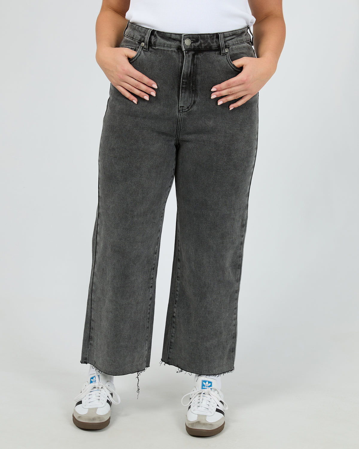 Charlie High Rise Wide Leg Jean Washed Black