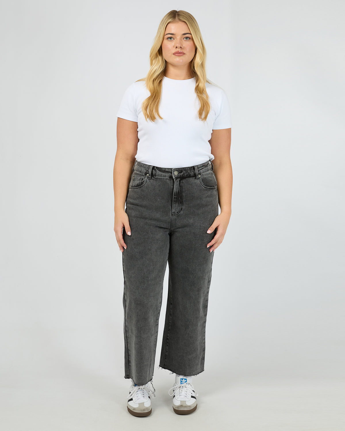 Charlie High Rise Wide Leg Jean Washed Black