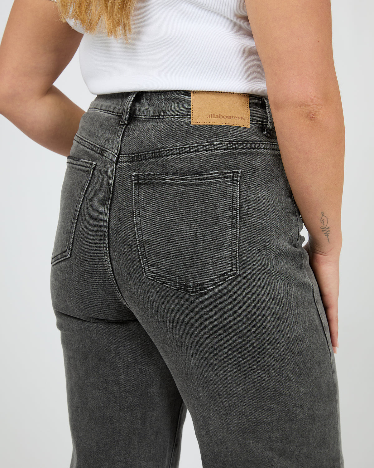 Charlie High Rise Wide Leg Jean Washed Black