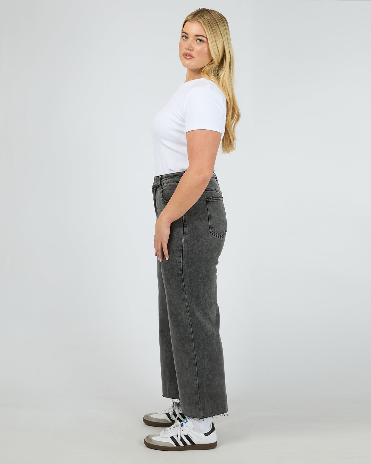 Charlie High Rise Wide Leg Jean Washed Black