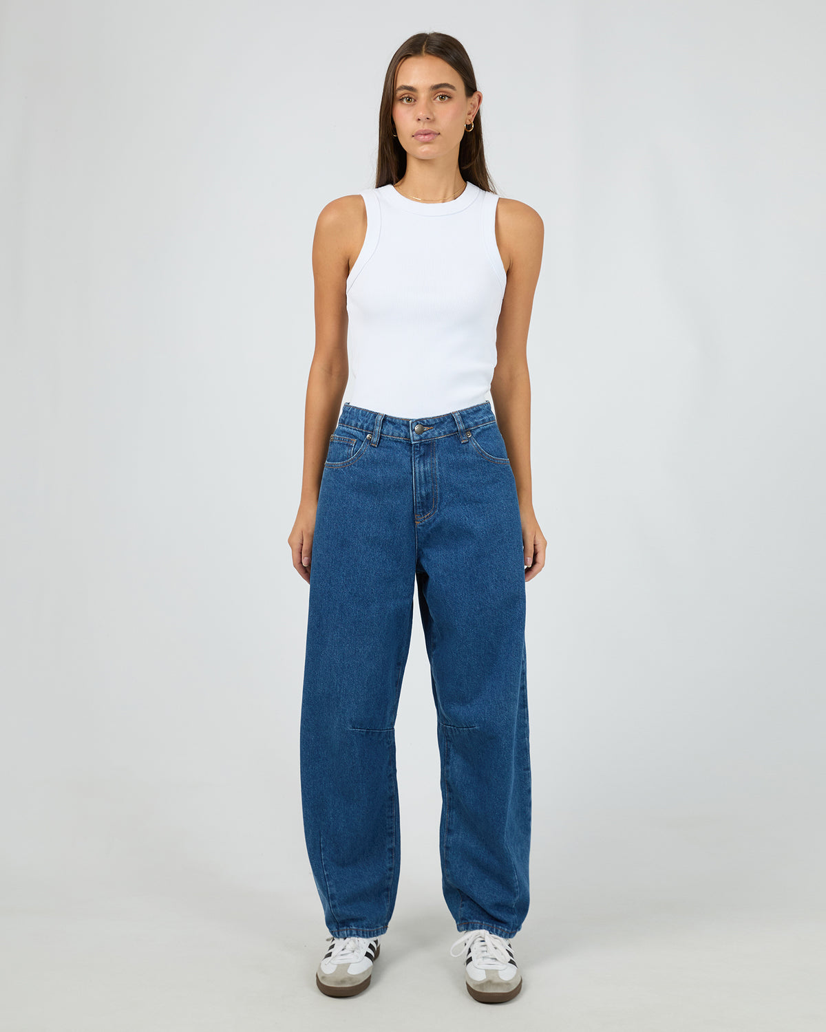 Hallie Barrel Leg Jean Heritage Blue