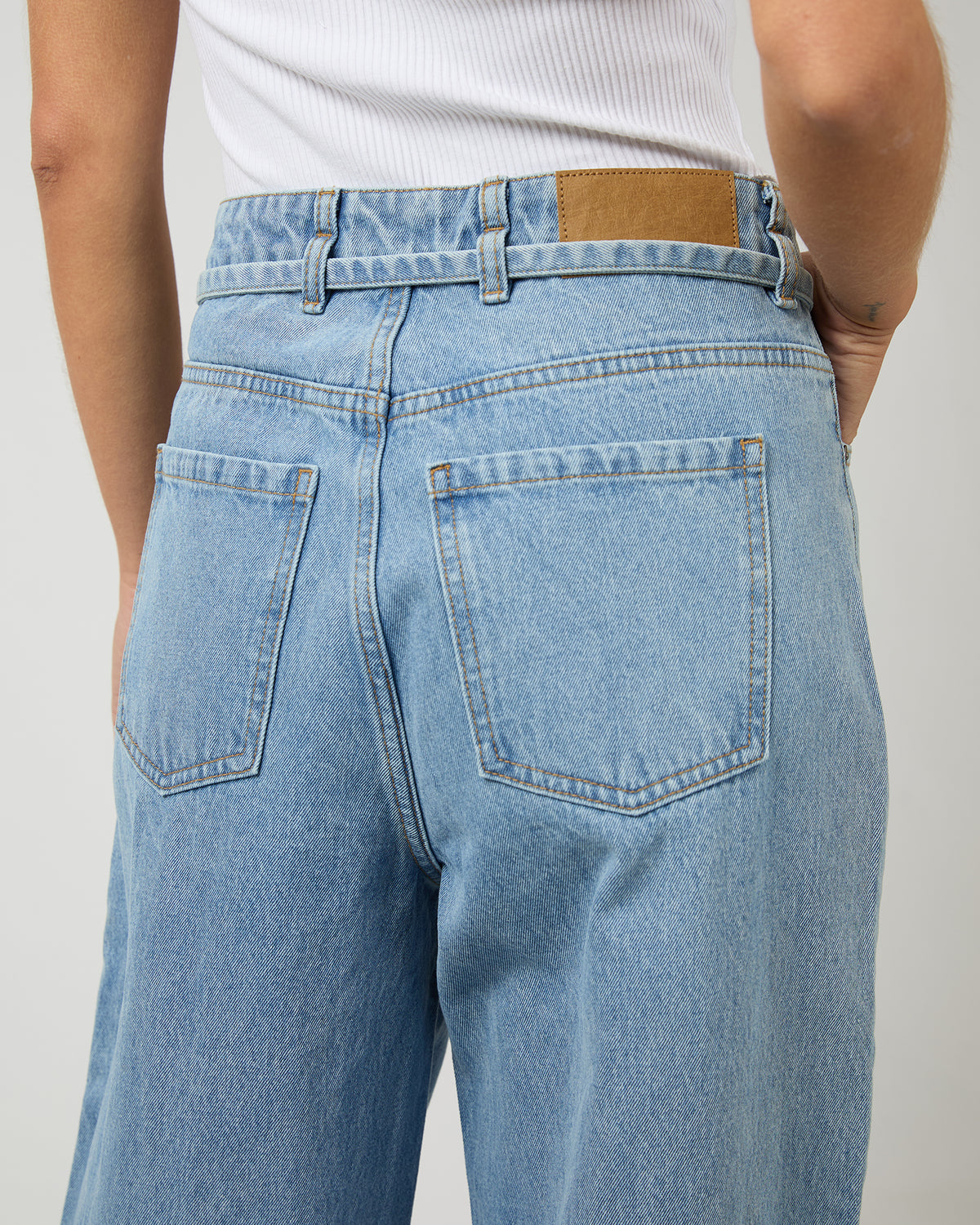 Gia High Rise Baggy Light Blue