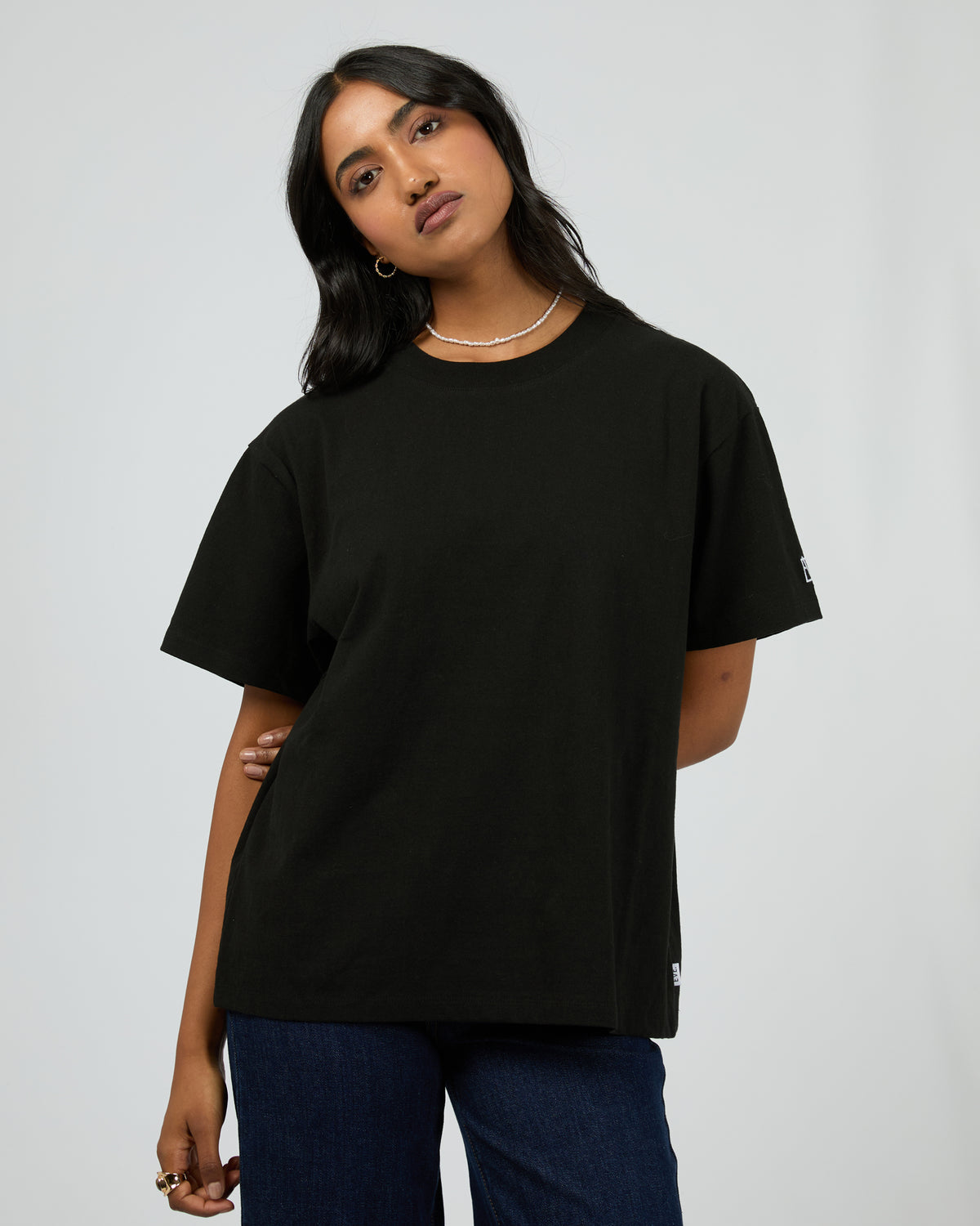 Eve Basic Monogram Tee Black