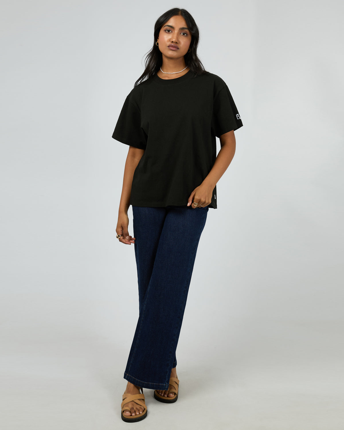 Eve Basic Monogram Tee Black