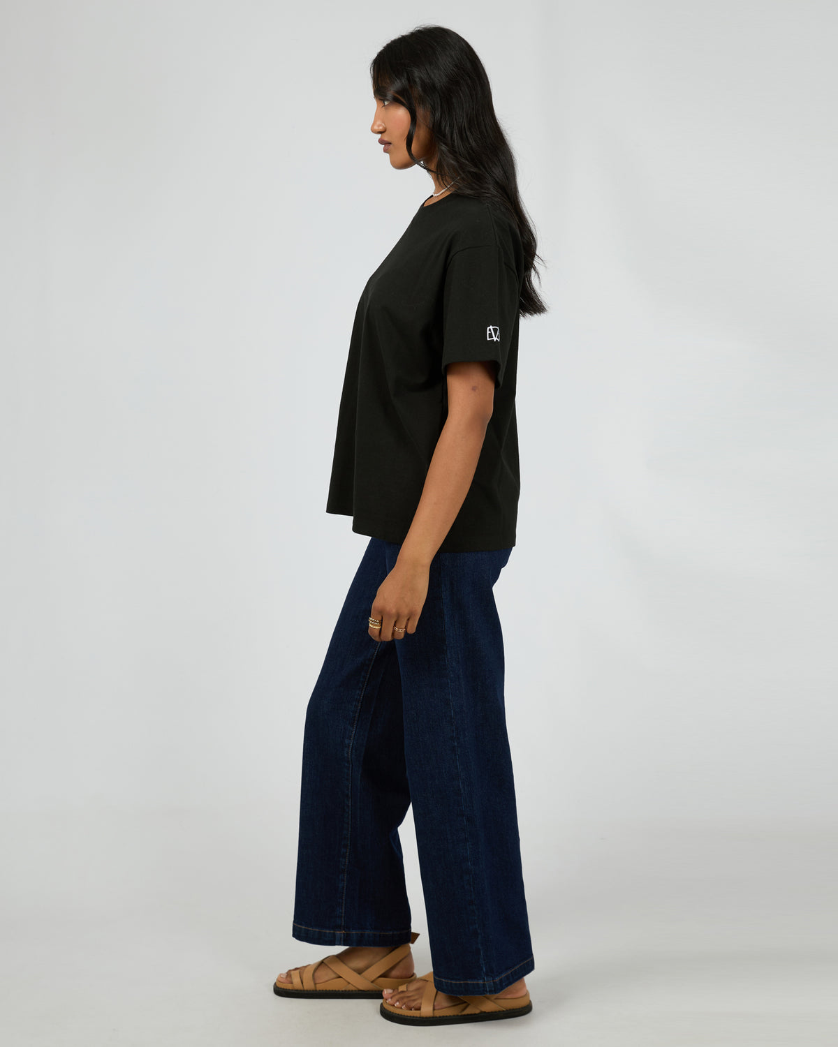 Eve Basic Monogram Tee Black
