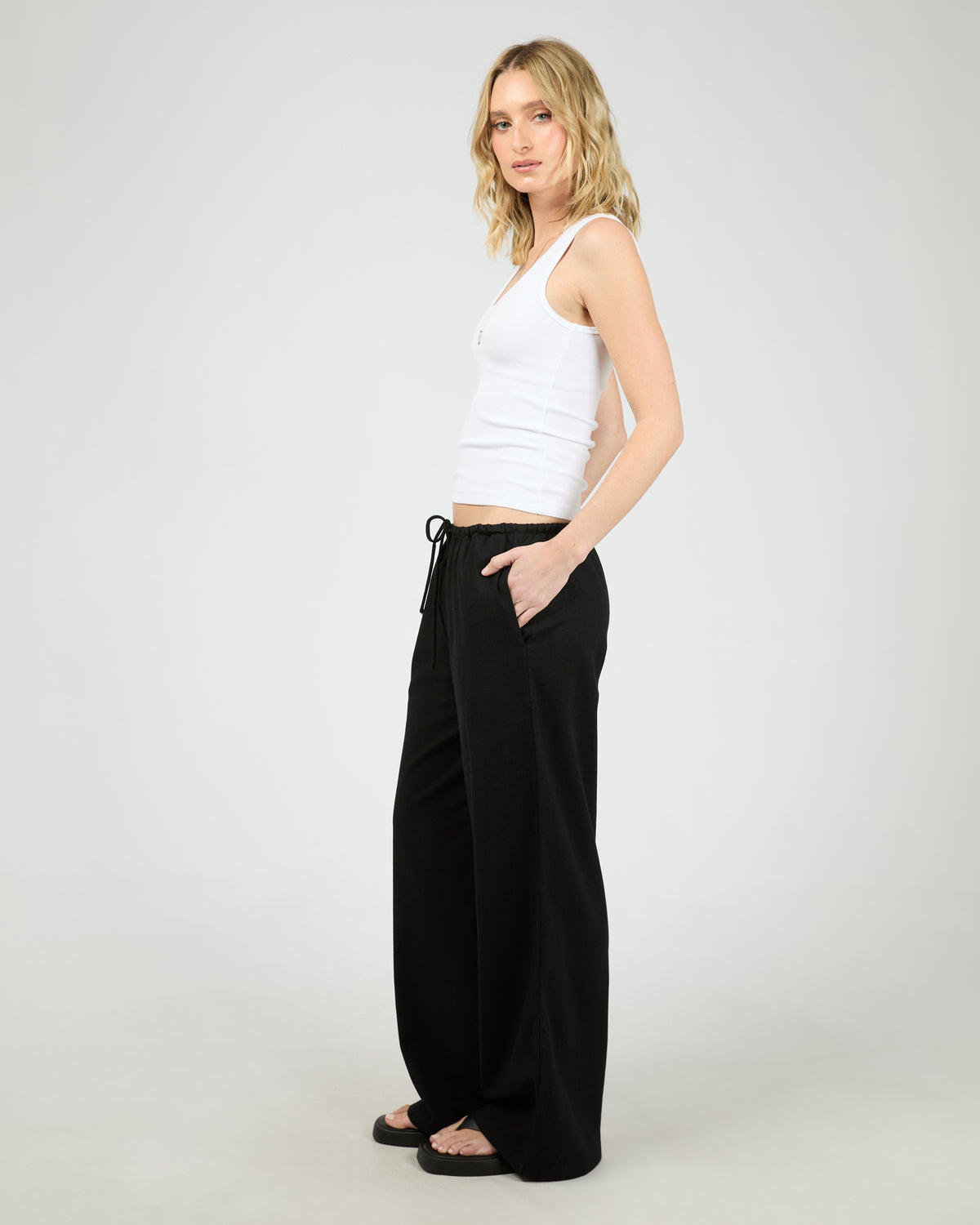 Aae Timeless Drawstring Pant Black