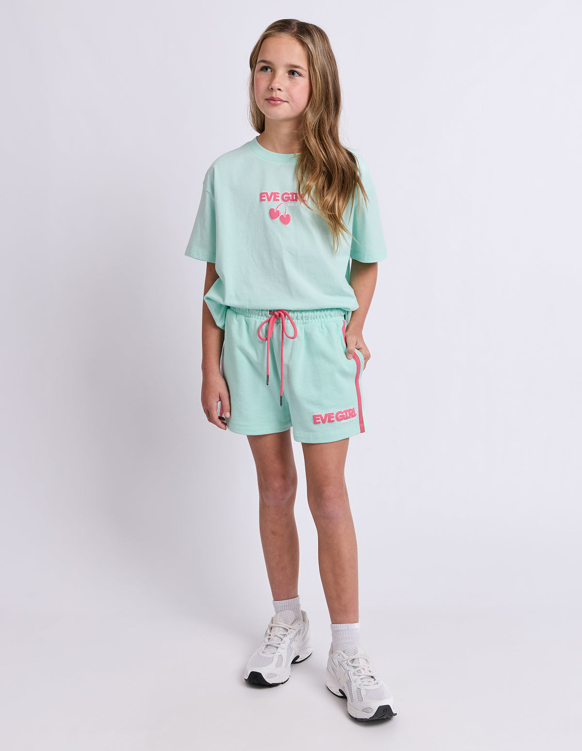 9582002.MINT_2_1785207232000