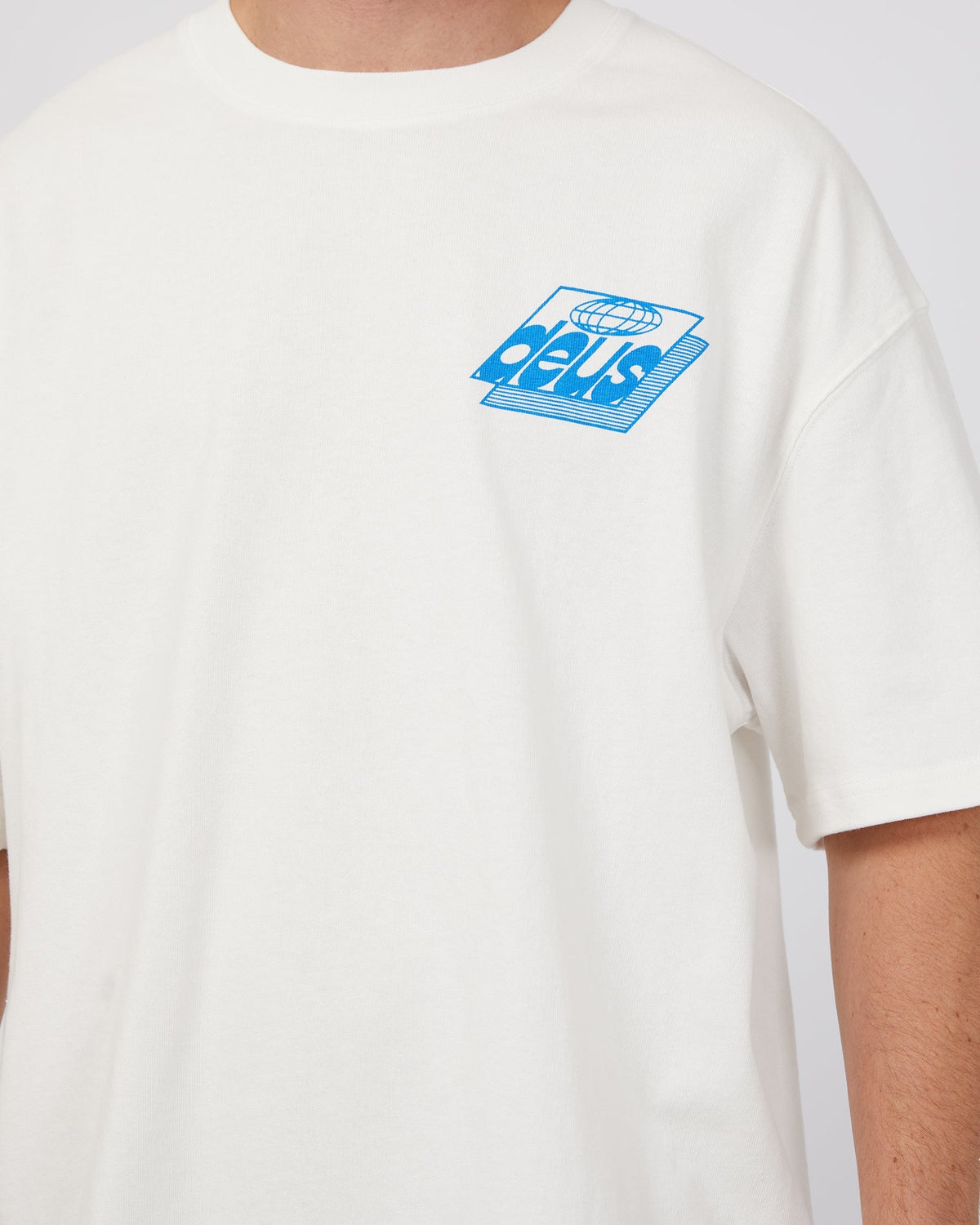 Deus Ex Machina Motorcycles Pty Ltd-Frizzle Fry Tee Vintage White-Edge Clothing