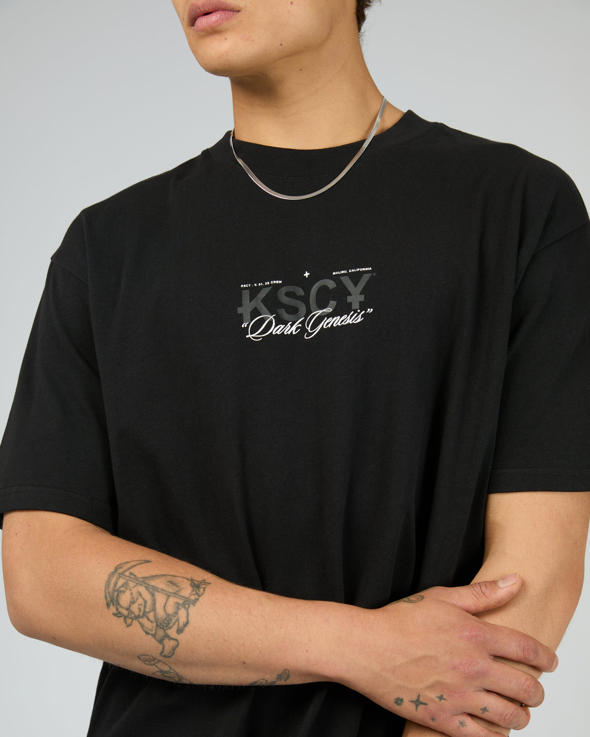 Celtic Box Fit Layer Tee Black