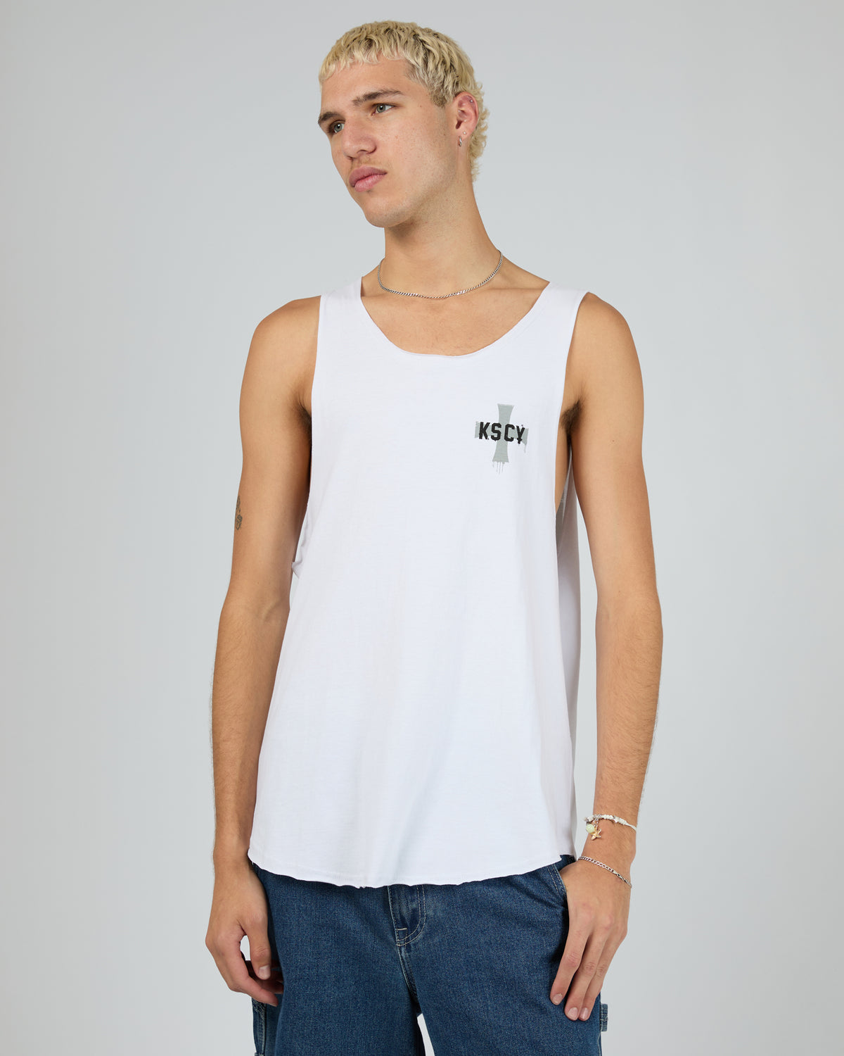 Advisor Raw V Neck Tank White
