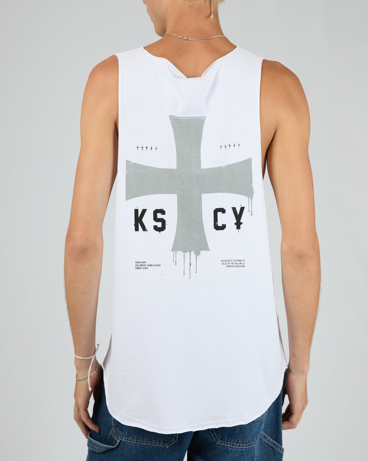 Advisor Raw V Neck Tank White