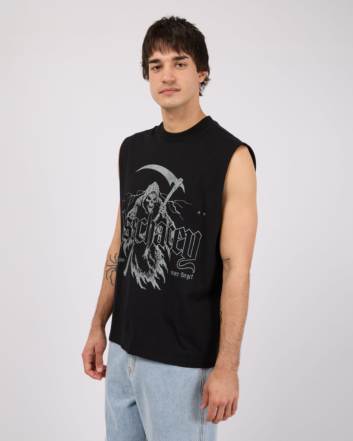 KC260828.BLK_4_1785733447000