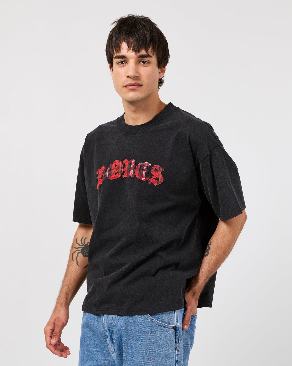 M_BBCTEE749.WBLK_4_1789956431000