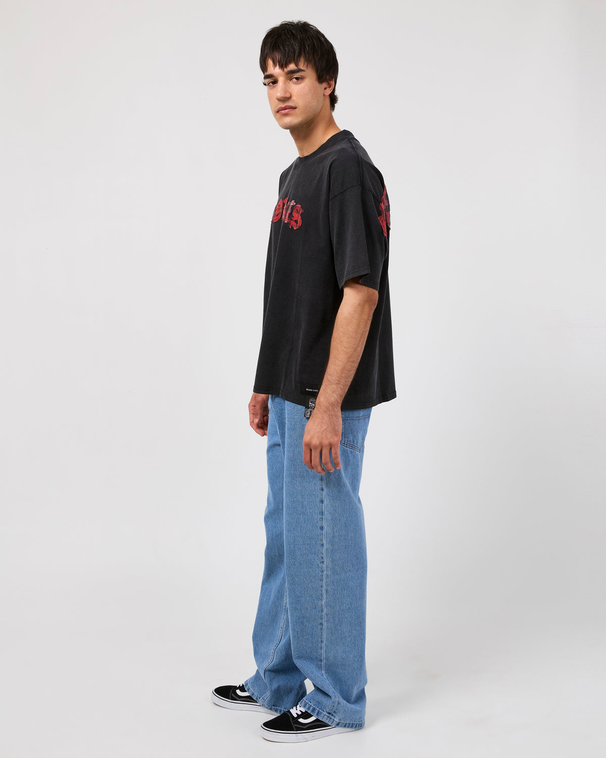 M_BBCTEE749.WBLK_6_1789956430000