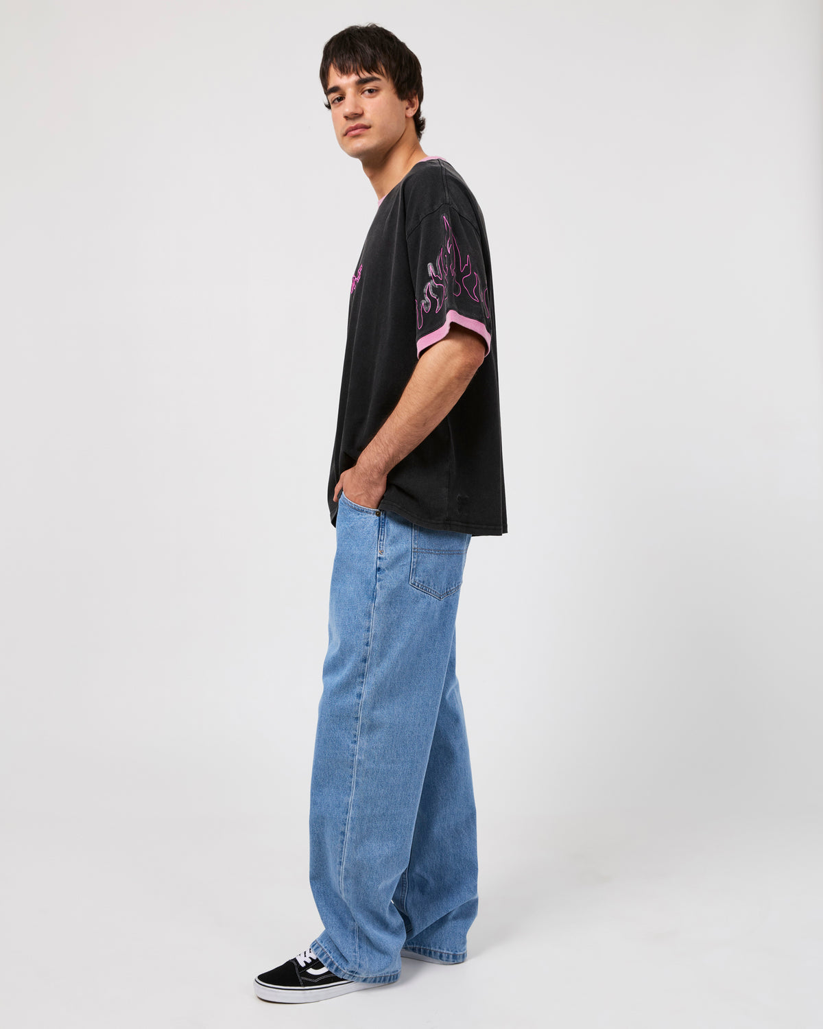 M_BBCTEE7552.WBLK_6_1789956442000