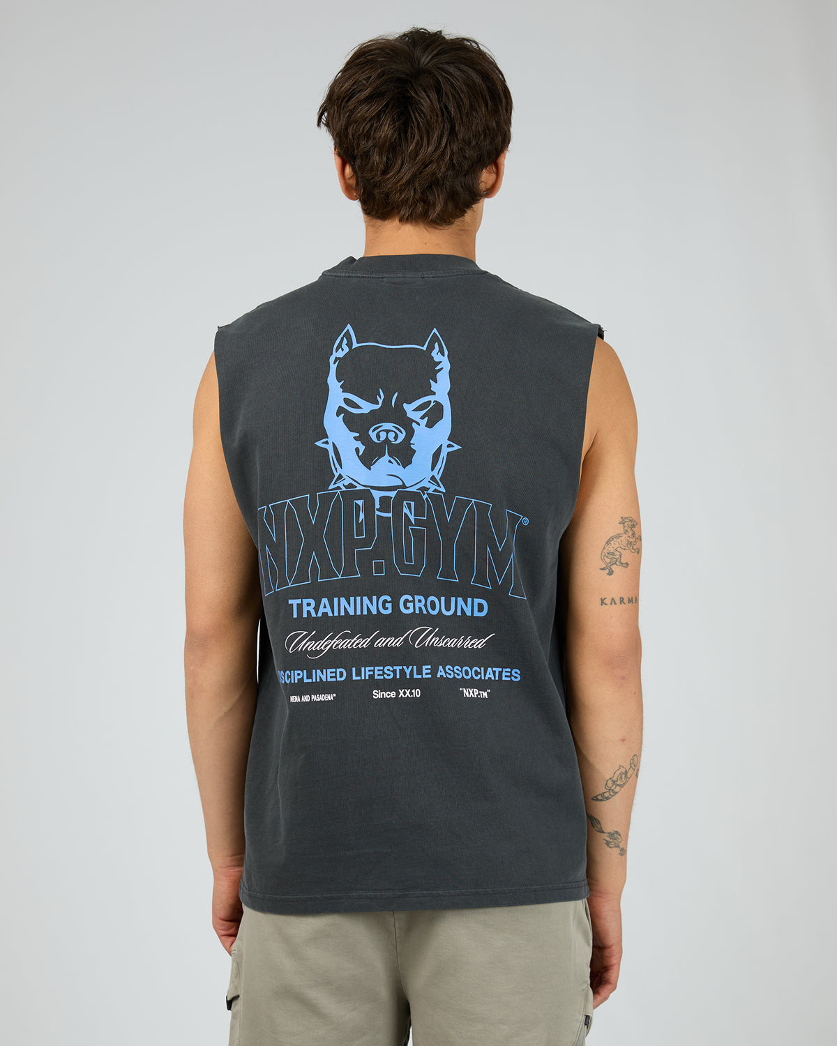 Trait Street Muscle Pigment Black