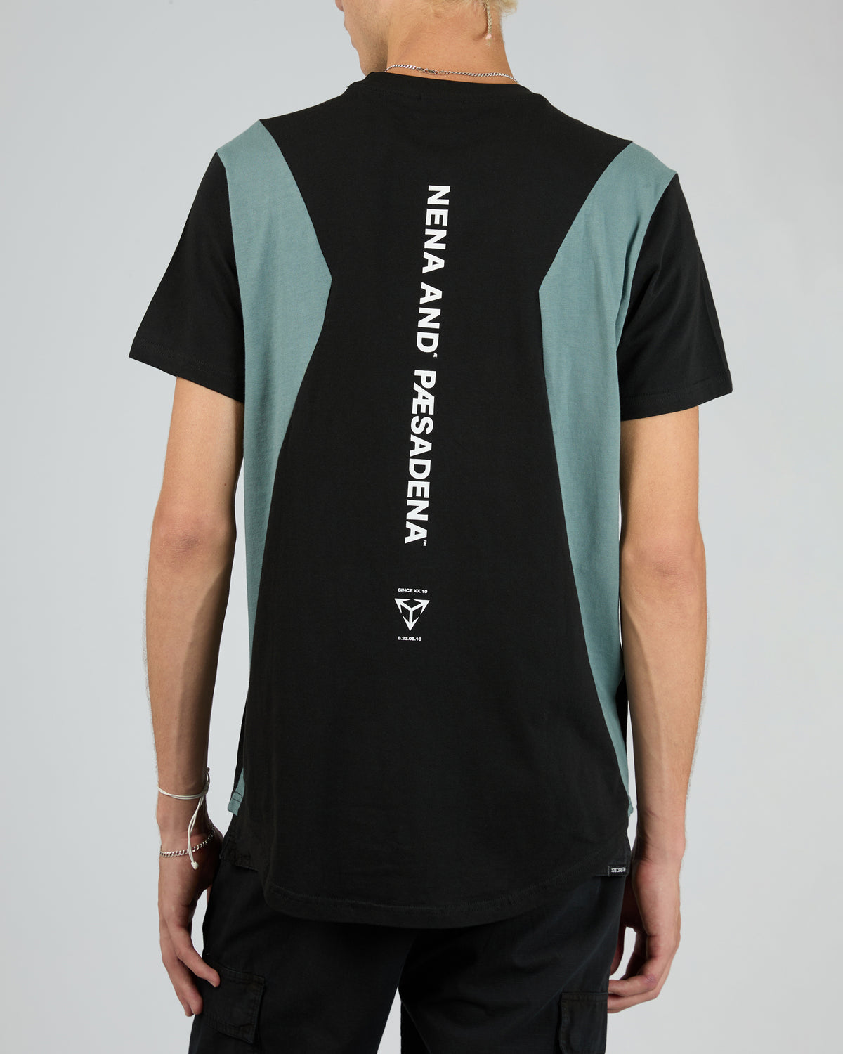 Module Dual Curved Tee Black