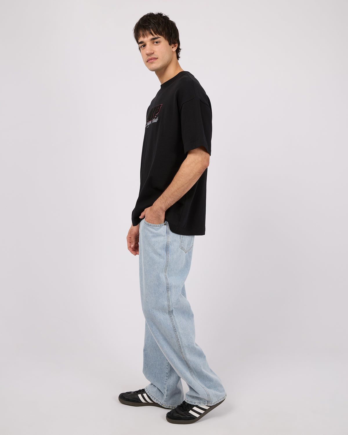 NP250802.BLK_6_1785733445000