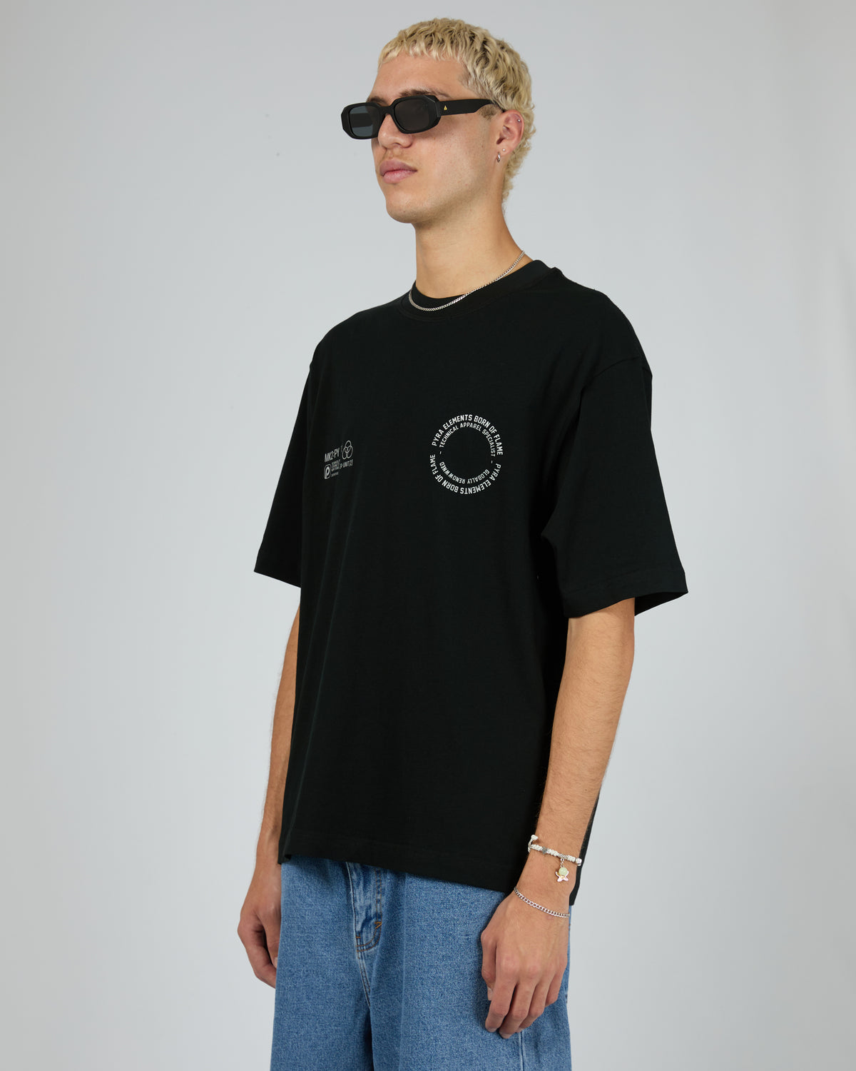 Global Spiral Tee Black