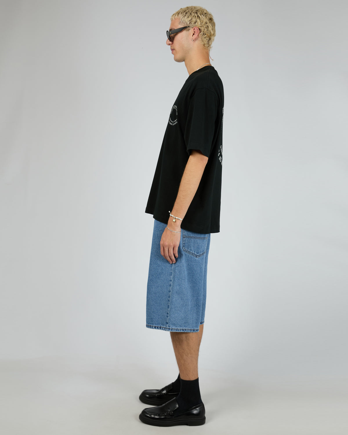 Global Spiral Tee Black