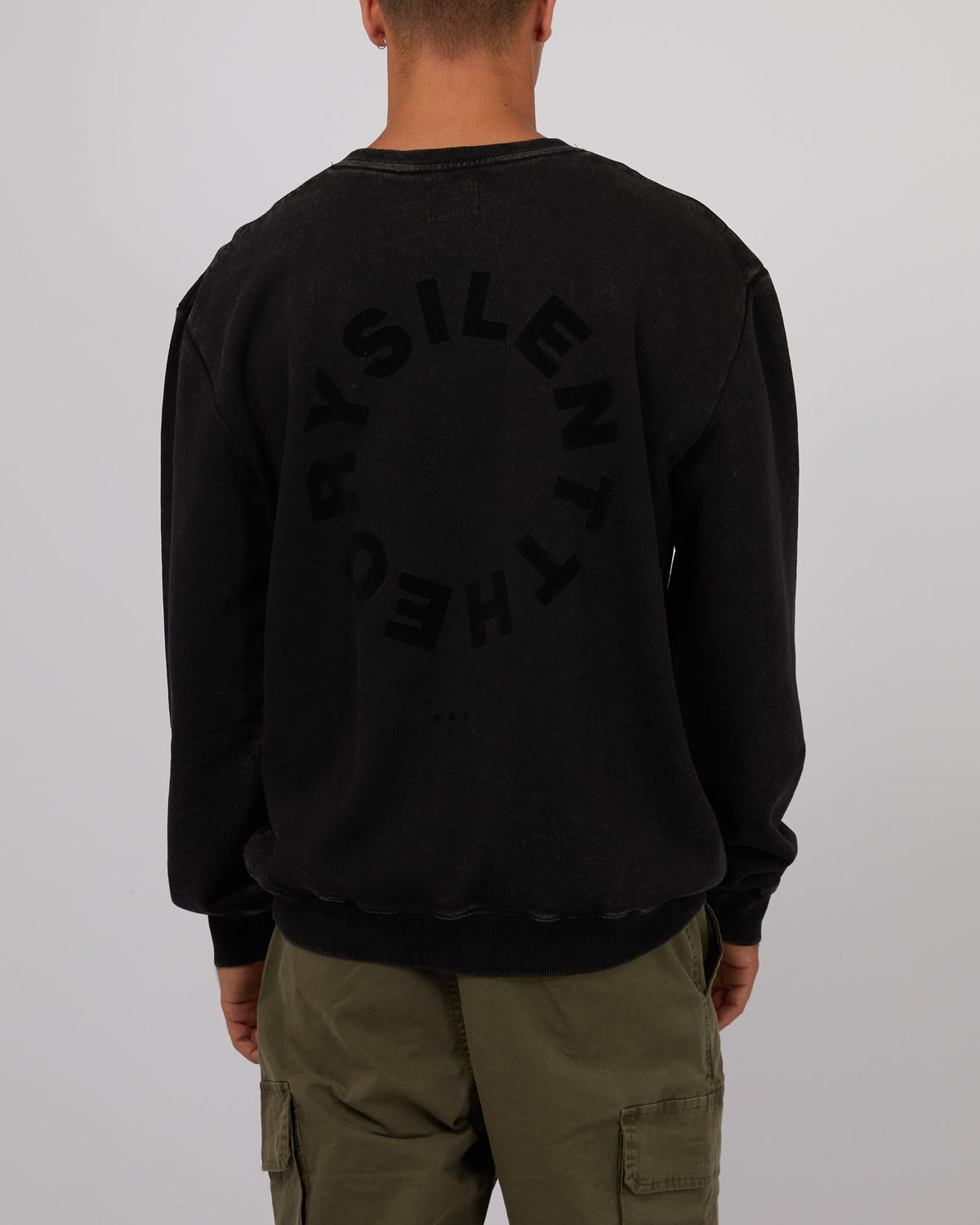 Silent Theory-Gibson Jumper Washed Black-Edge Clothing