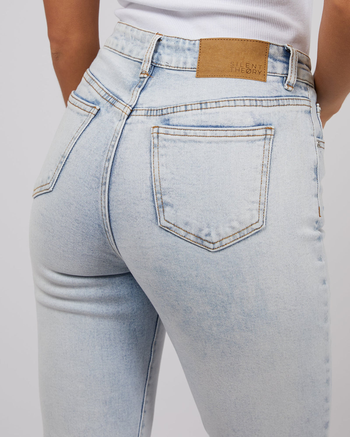 Silent Theory Ladies-Monica Mom Comfort Jean Bleach-Edge Clothing