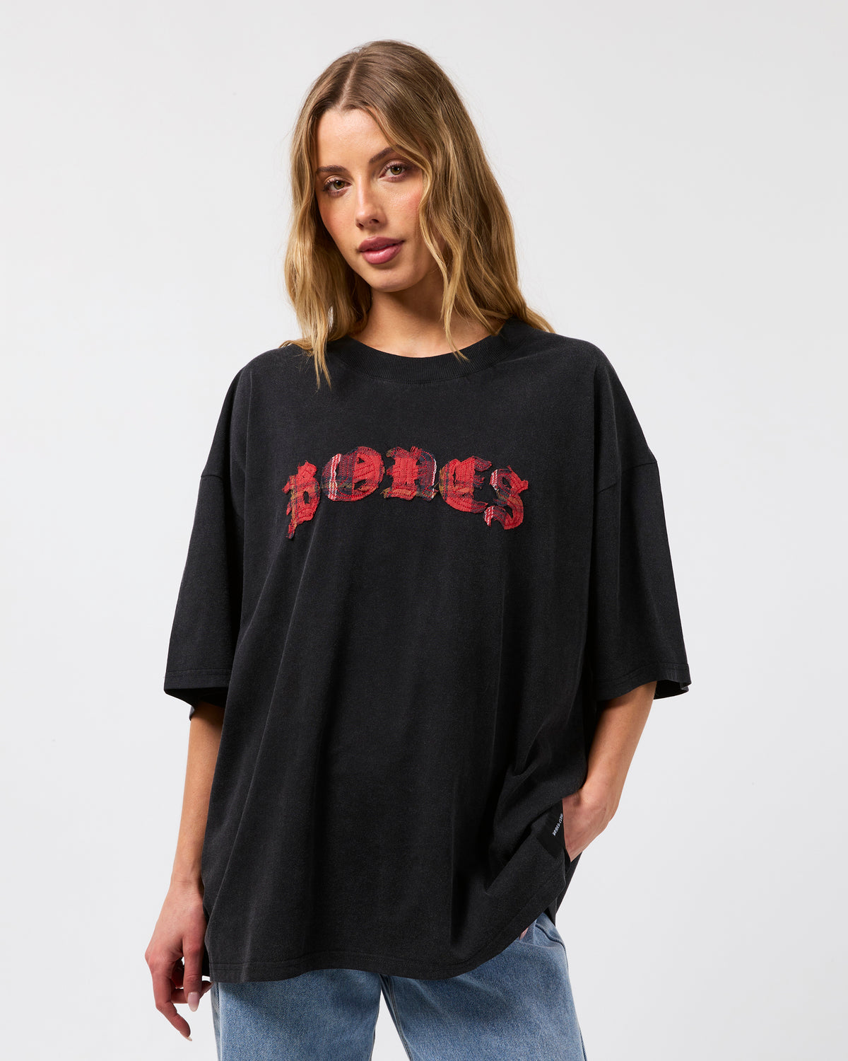 W_BBCTEE749.WBLK_1_1789956506000